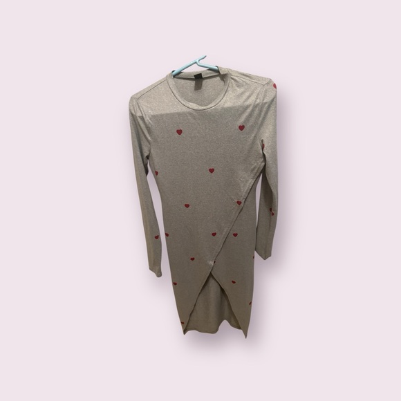 ❤️Heart Patterned GRAY Dress❤️ - Picture 2 of 3